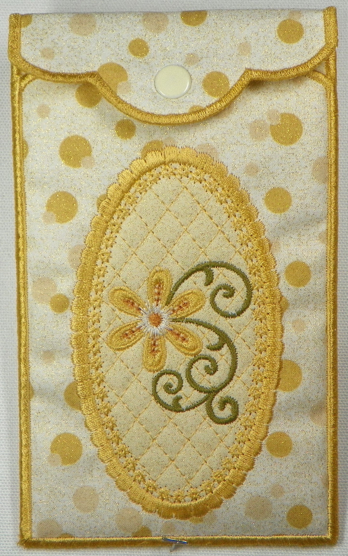 Blooming Eyeglasses Case In-The-Hoop ATWS-10174