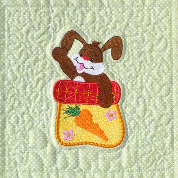 Cool Critters in a Bag with Projects Mixes [4x4, 8x8, 10x6, 5x7] 11111 Machine Embroidery Designs