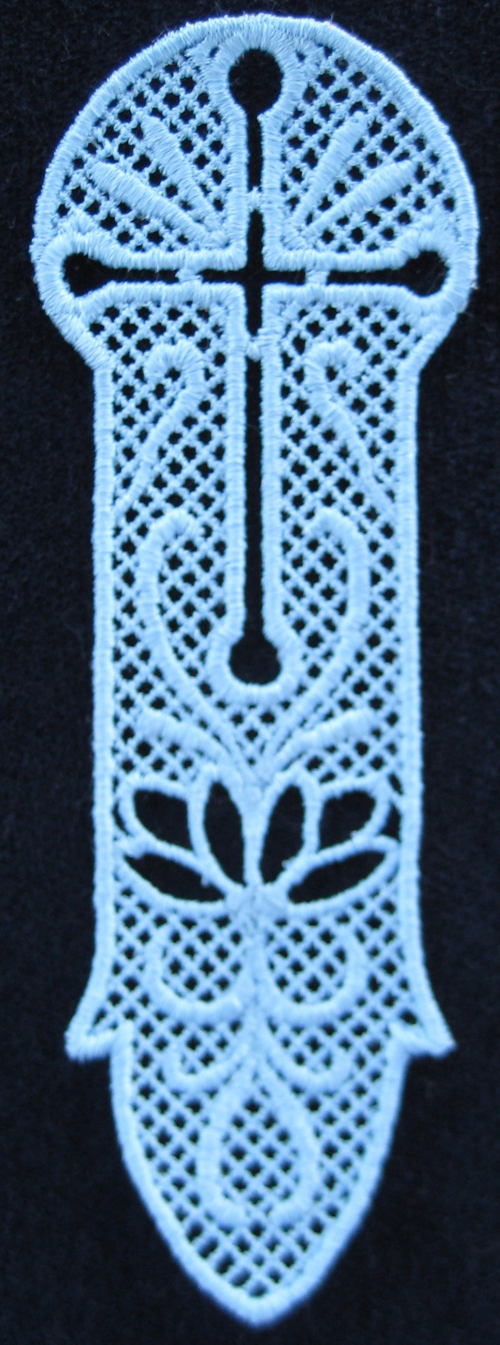 FSL Lace Bookmarks [5x7]  11504 Machine Embroidery Designs