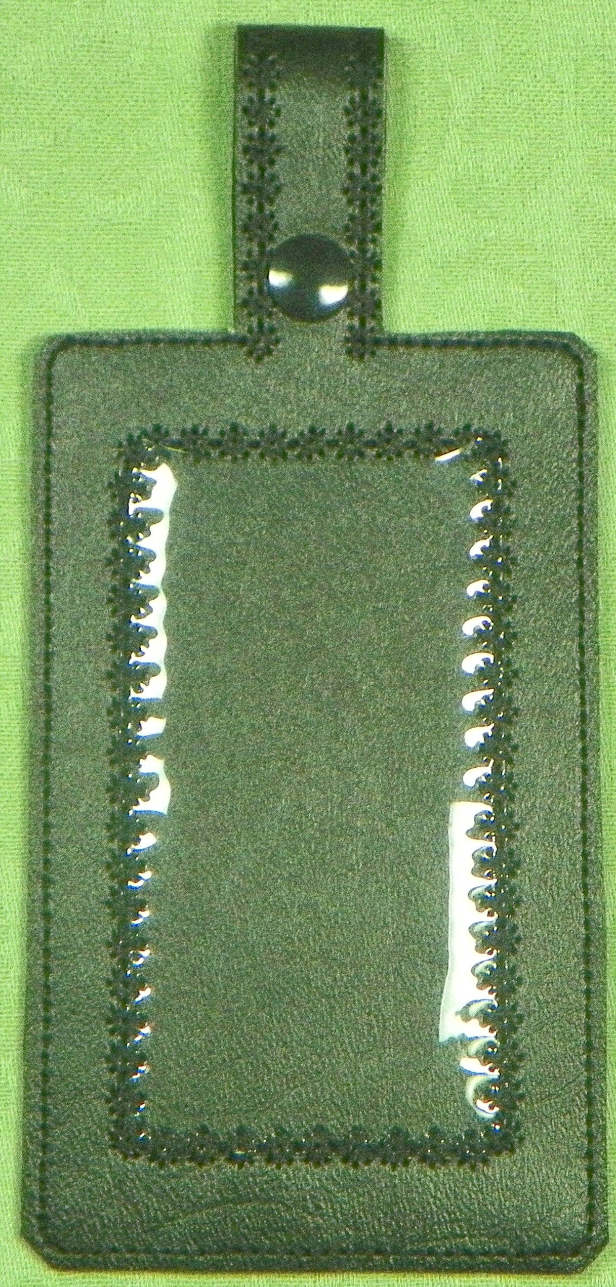 Vinyl Luggage Tags InTheHoop Machine Embroidery Project hollysembroiderydesigns